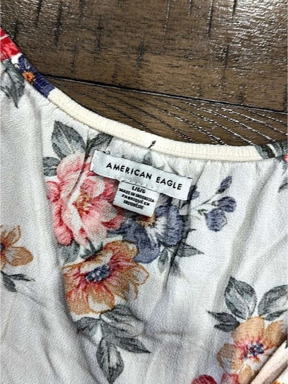 American Eagle tie front top - Picture 3 of 3